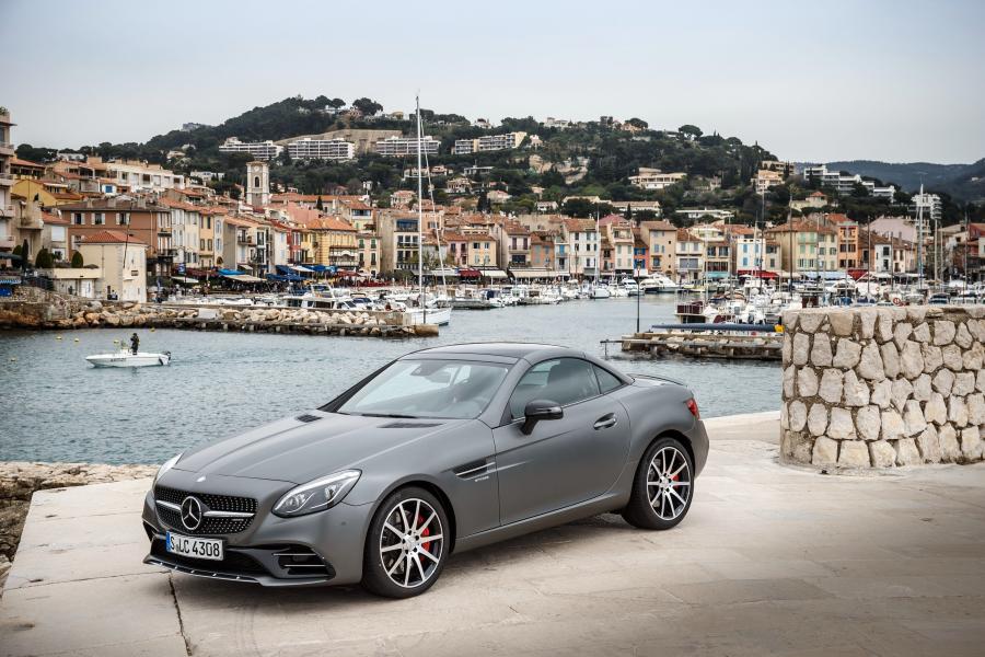  Mercedes-AMG SLC43 2016 года  (фото 24 из 40)